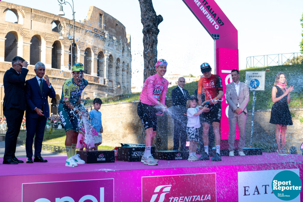 26052024_191913_107 Giro d'Italia - Roma