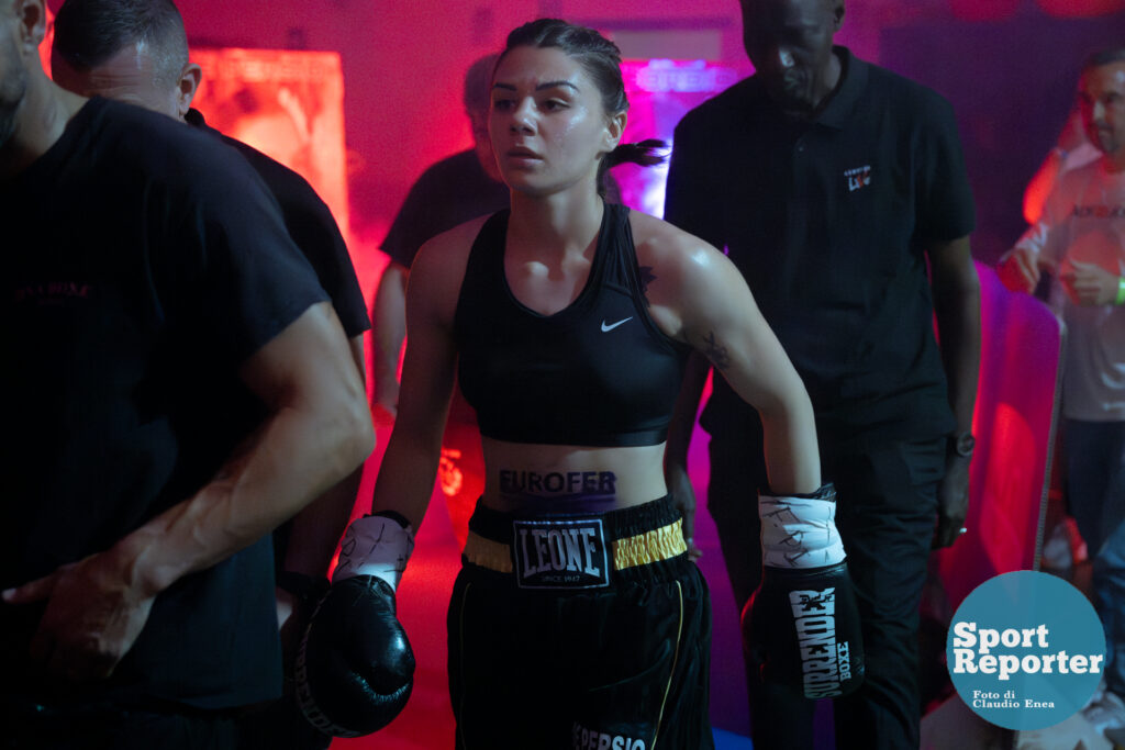 Italian Boxing Italian Women's Flyweight Title - Aurora De Persio vs Giacoma Cordio