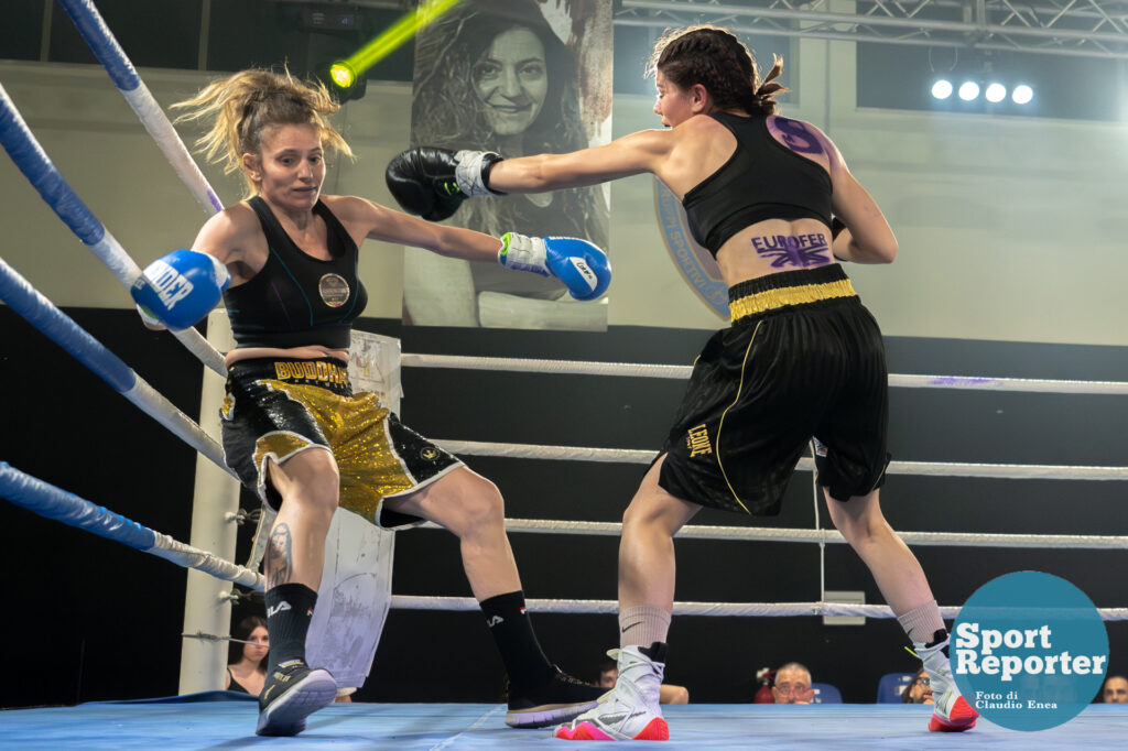 Italian Boxing Italian Women's Flyweight Title - Aurora De Persio vs Giacoma Cordio