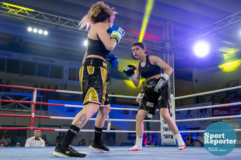 Italian Boxing Italian Women's Flyweight Title - Aurora De Persio vs Giacoma Cordio