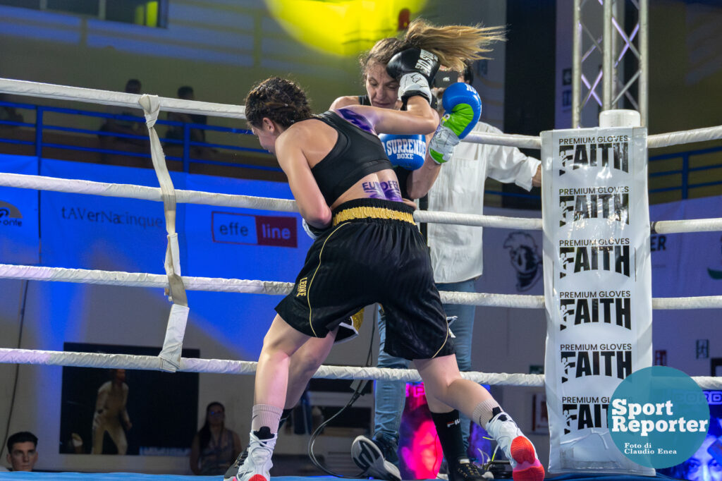 Italian Boxing Italian Women's Flyweight Title - Aurora De Persio vs Giacoma Cordio