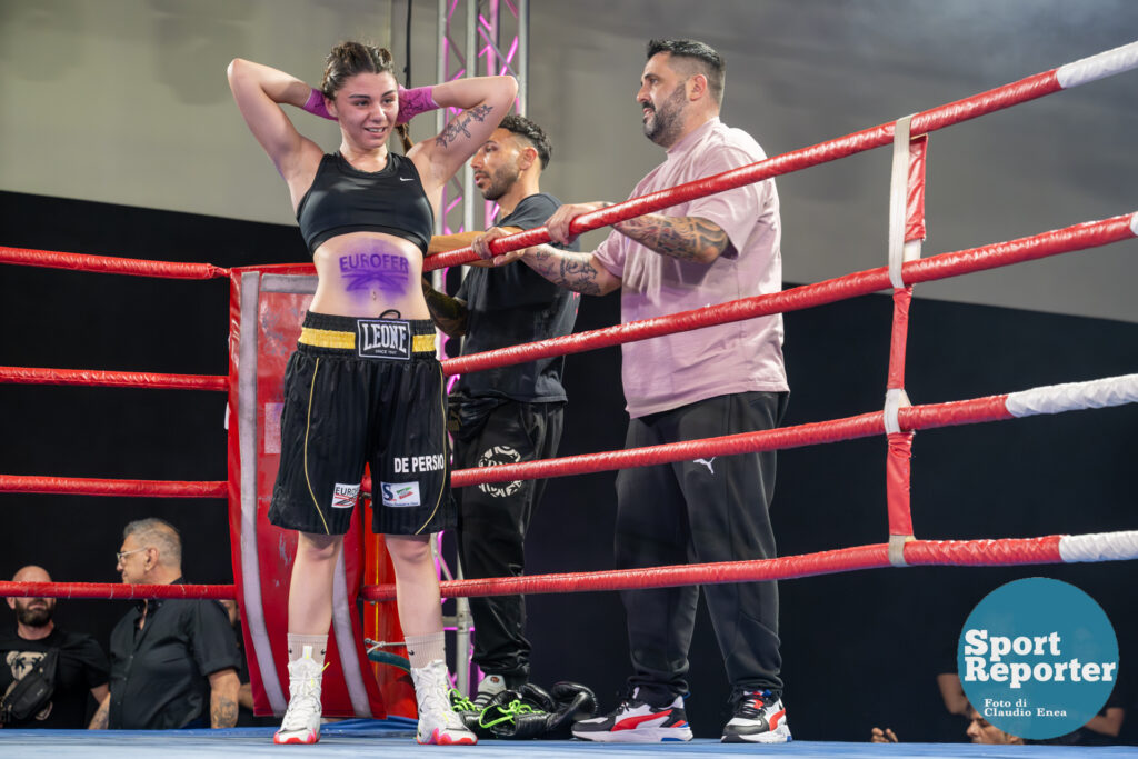 Italian Boxing Italian Women's Flyweight Title - Aurora De Persio vs Giacoma Cordio