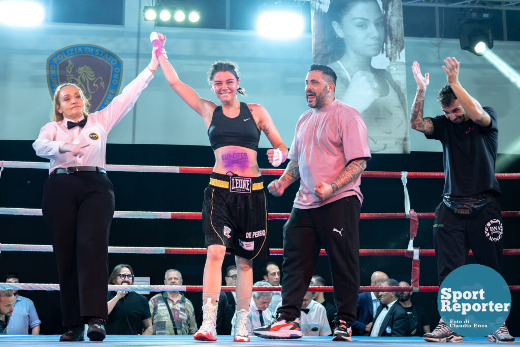 Italian Boxing Italian Women's Flyweight Title - Aurora De Persio vs Giacoma Cordio